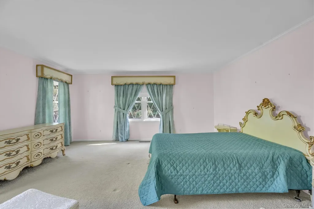 133 Old Field Road Setauket NY 11733