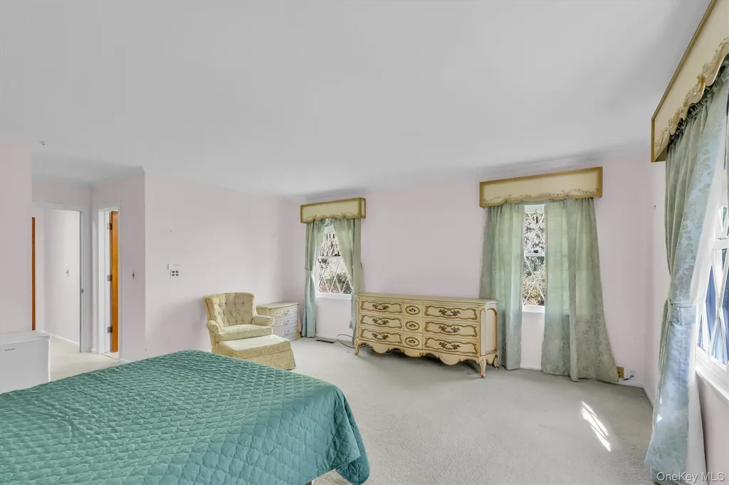 133 Old Field Road Setauket NY 11733