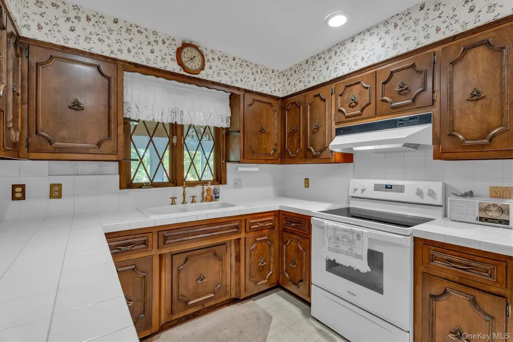 133 Old Field Road Setauket NY 11733