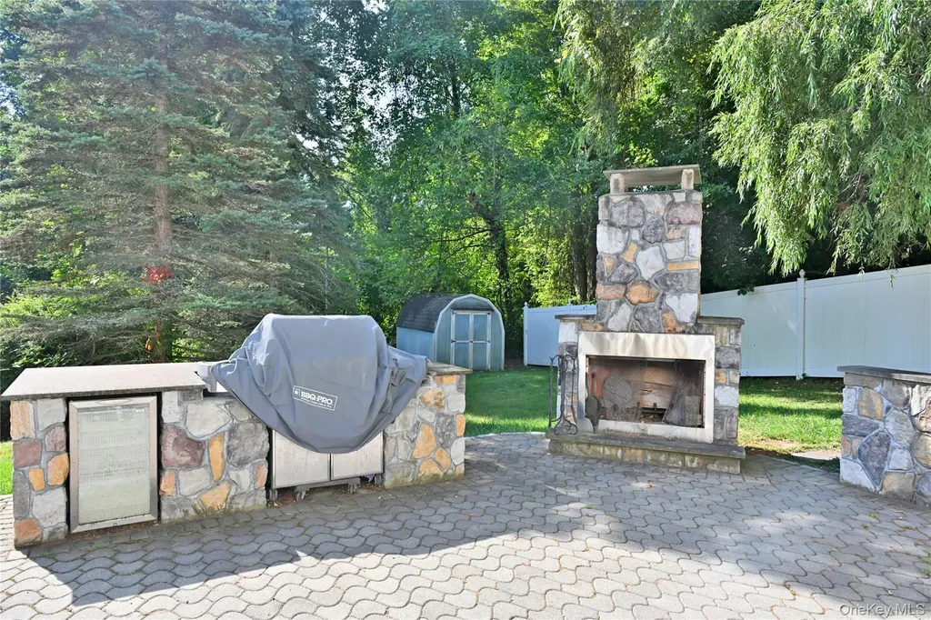 41 Harkin Road Carmel NY 10512