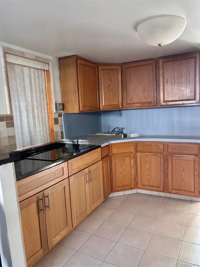 1921 Edison Avenue Bronx NY 10461