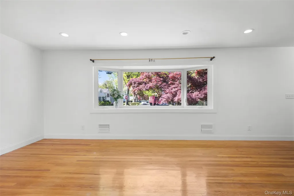 71 Bacon Place Yonkers NY 10710