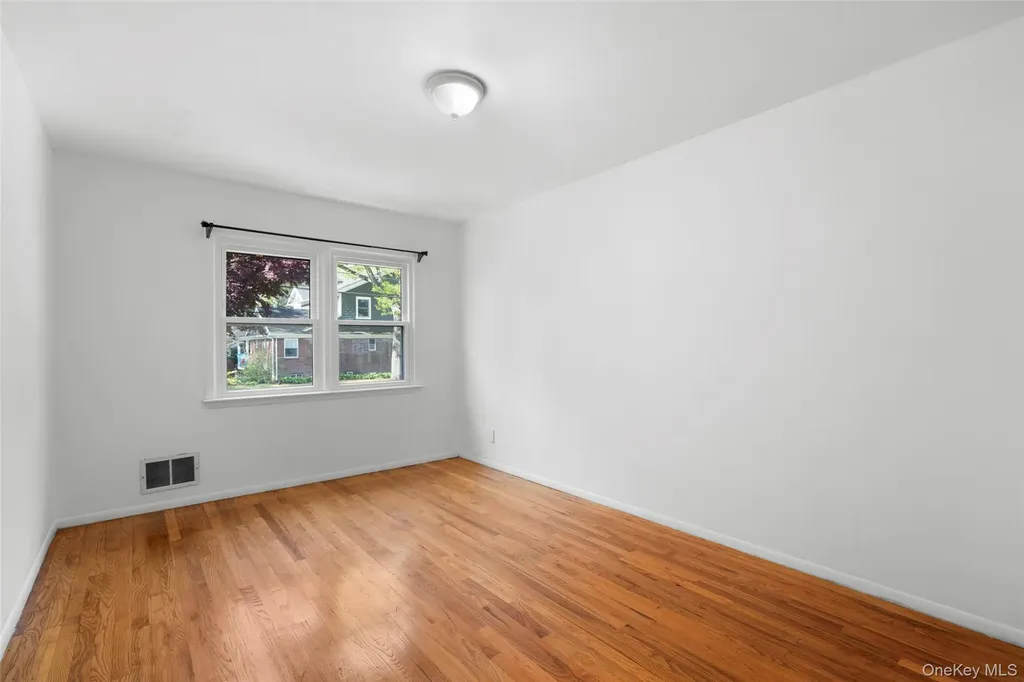 71 Bacon Place Yonkers NY 10710
