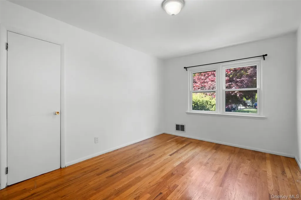 71 Bacon Place Yonkers NY 10710
