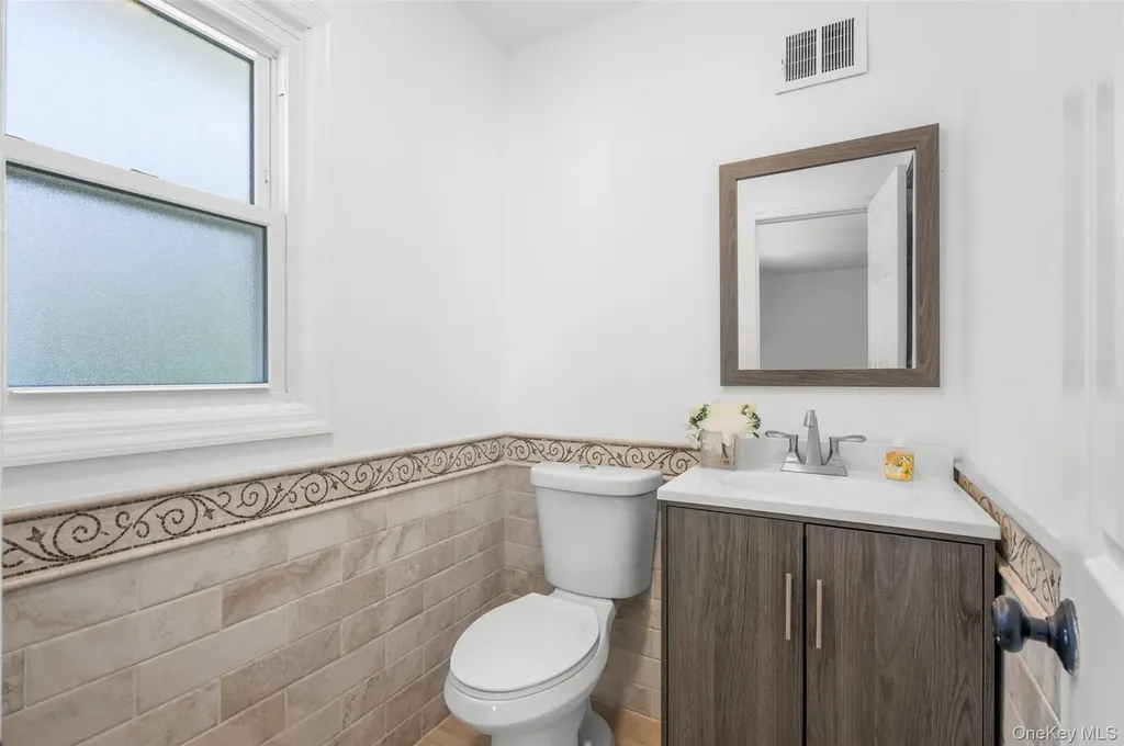 71 Bacon Place Yonkers NY 10710