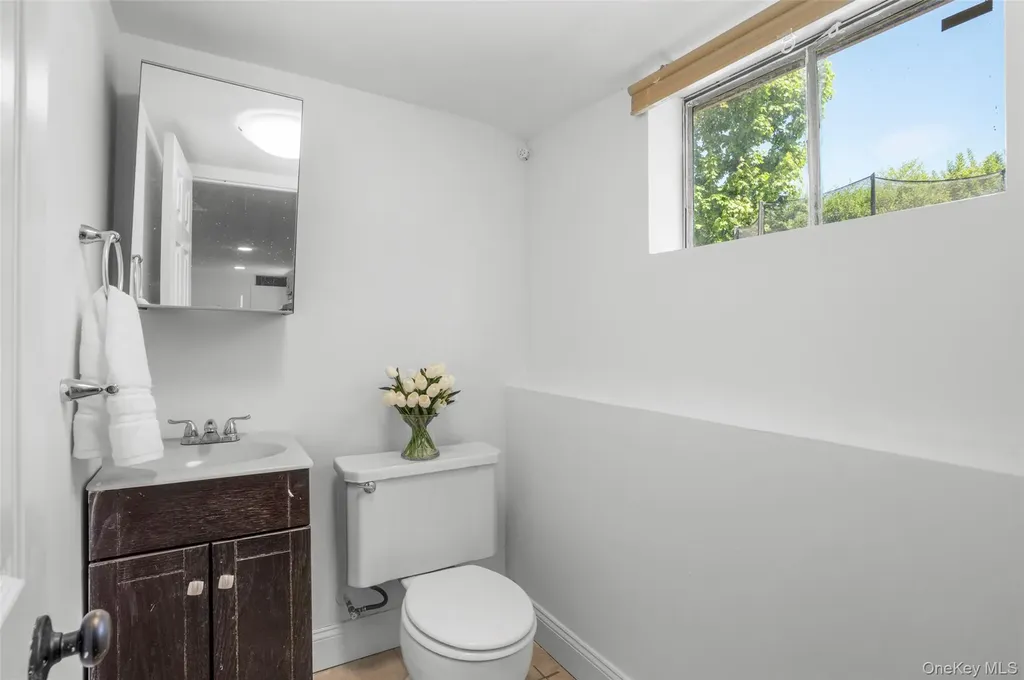 71 Bacon Place Yonkers NY 10710