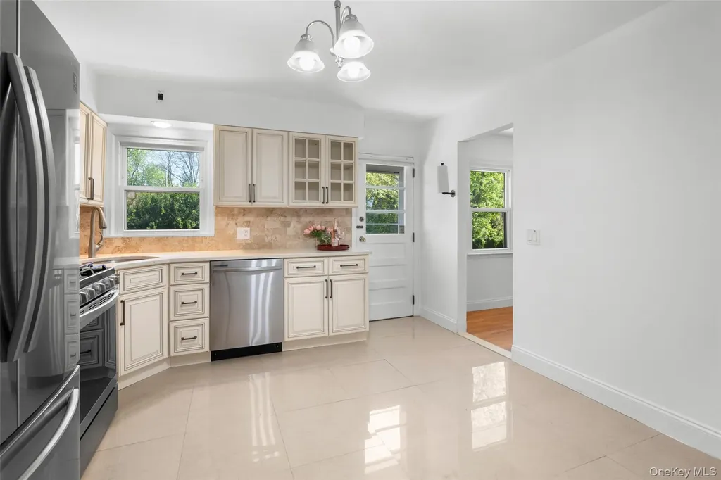 71 Bacon Place Yonkers NY 10710