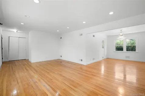 71 Bacon Place Yonkers NY 10710
