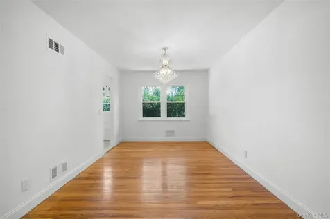 71 Bacon Place Yonkers NY 10710