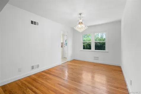 71 Bacon Place Yonkers NY 10710