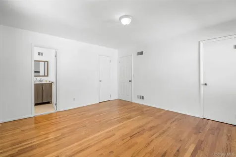 71 Bacon Place Yonkers NY 10710