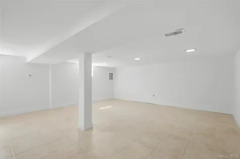 71 Bacon Place Yonkers NY 10710