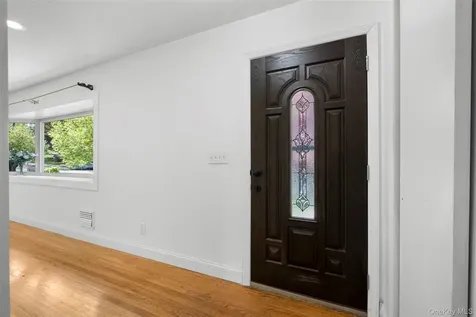 71 Bacon Place Yonkers NY 10710