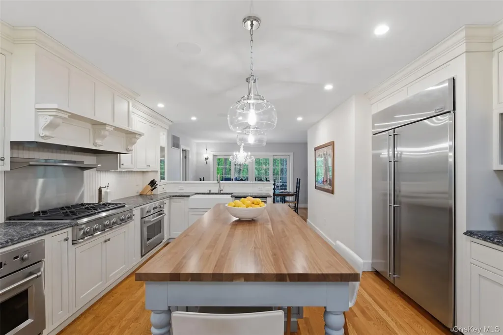 29 E Kinnicutt Road Pound Ridge NY 10576