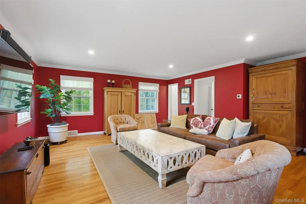 29 E Kinnicutt Road Pound Ridge NY 10576