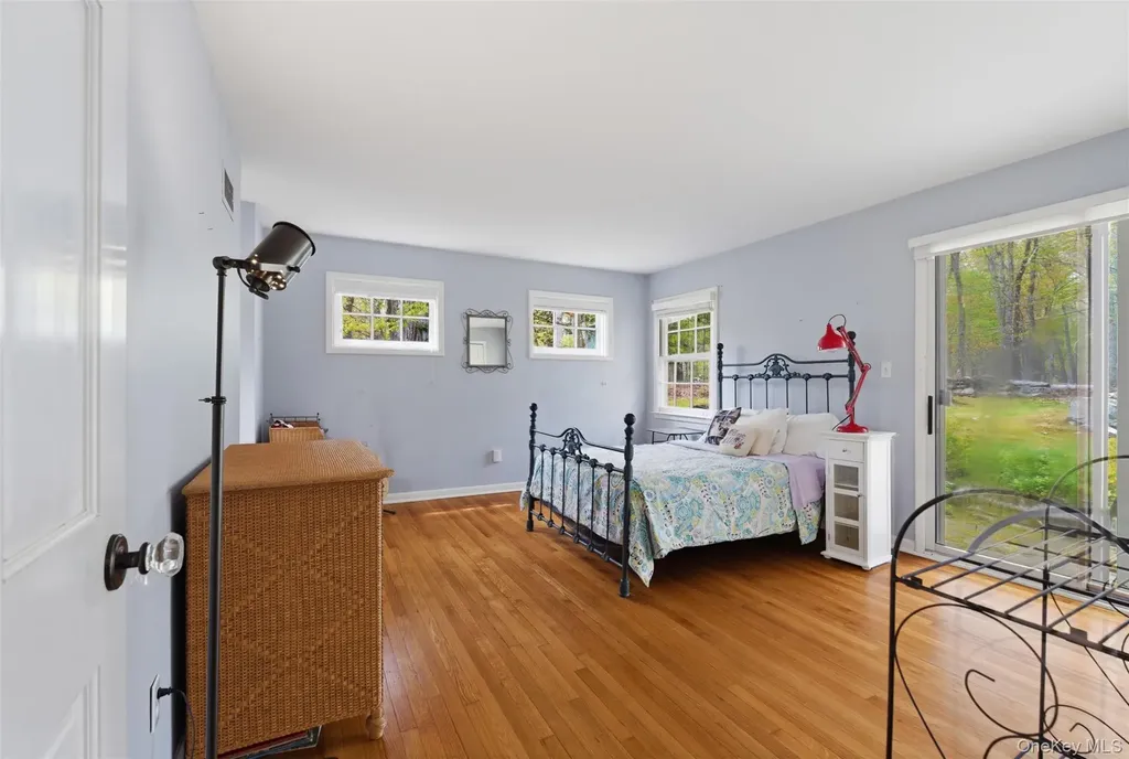 29 E Kinnicutt Road Pound Ridge NY 10576