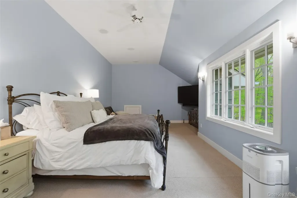 29 E Kinnicutt Road Pound Ridge NY 10576