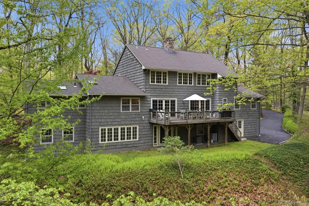29 E Kinnicutt Road Pound Ridge NY 10576