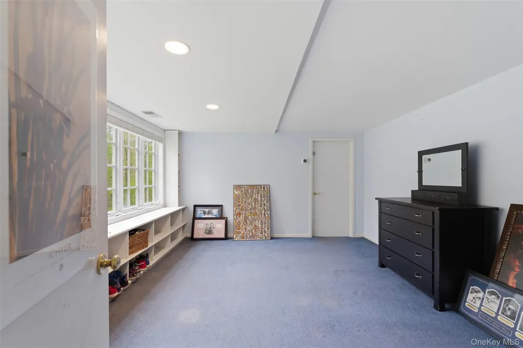 29 E Kinnicutt Road Pound Ridge NY 10576