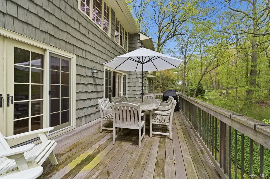 29 E Kinnicutt Road Pound Ridge NY 10576