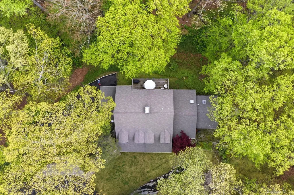 29 E Kinnicutt Road Pound Ridge NY 10576