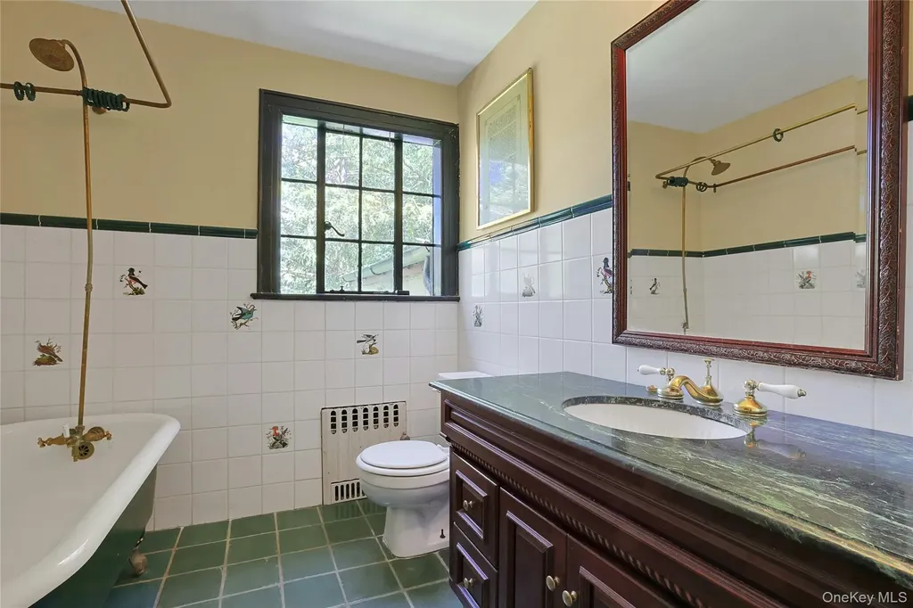 16 Lewis Road Irvington NY 10533