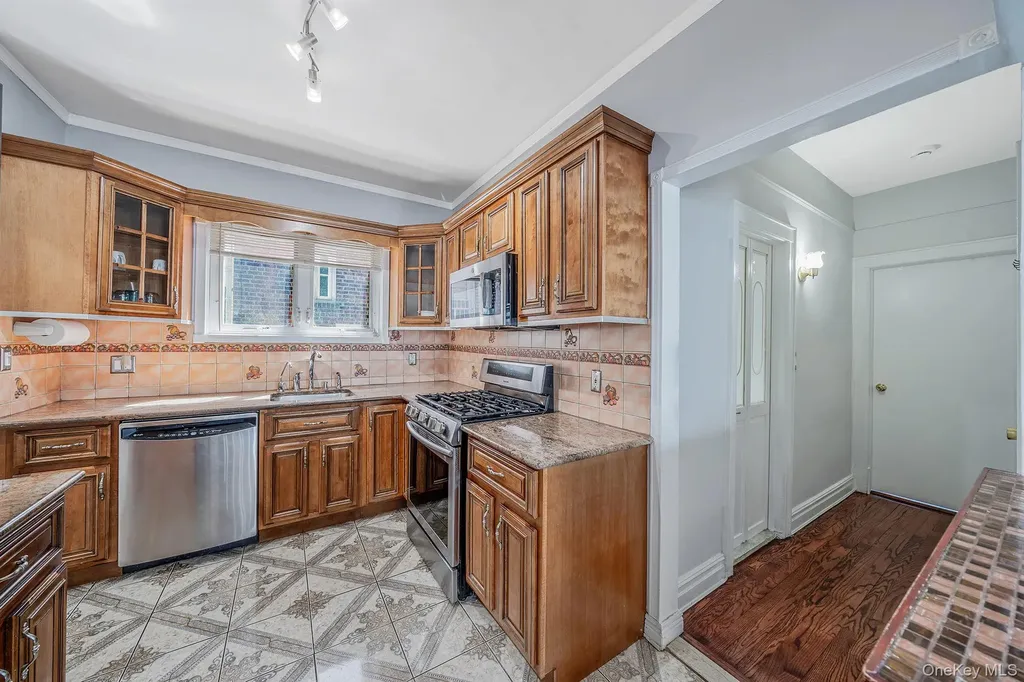 51-78 72nd Place Maspeth NY 11377