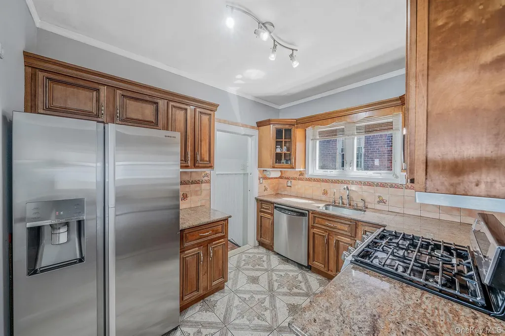 51-78 72nd Place Maspeth NY 11377