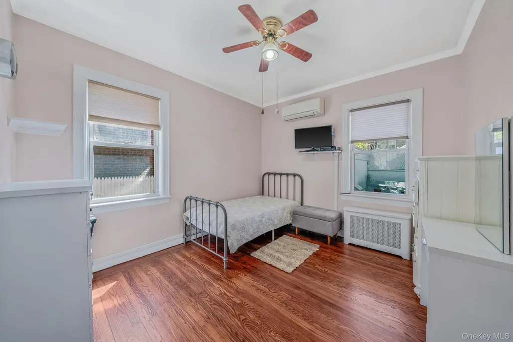 51-78 72nd Place Maspeth NY 11377