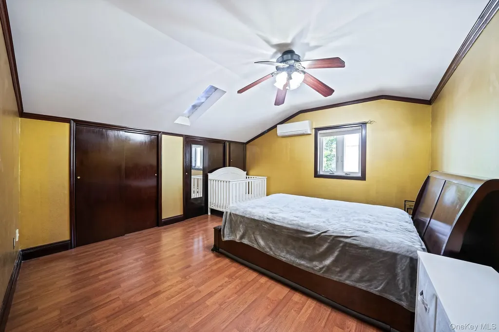 51-78 72nd Place Maspeth NY 11377