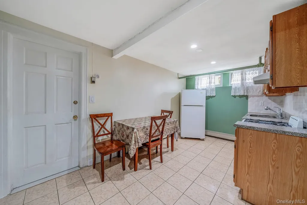 51-78 72nd Place Maspeth NY 11377