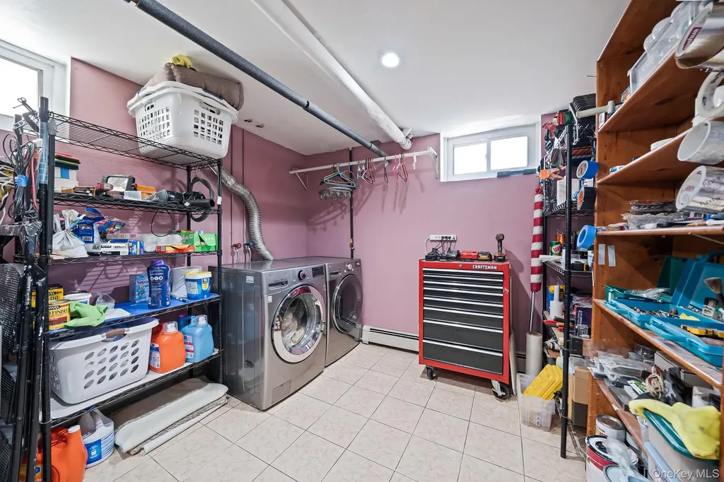 51-78 72nd Place Maspeth NY 11377