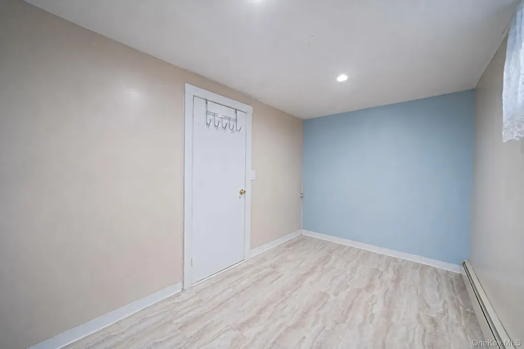 51-78 72nd Place Maspeth NY 11377