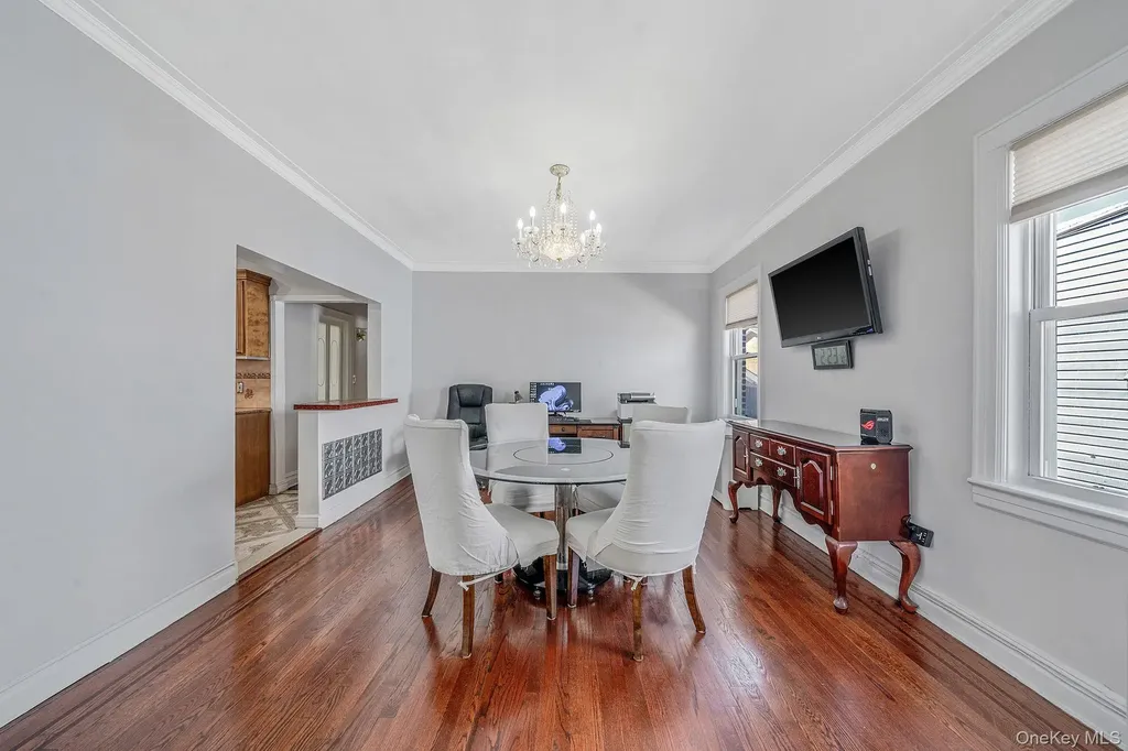 51-78 72nd Place Maspeth NY 11377