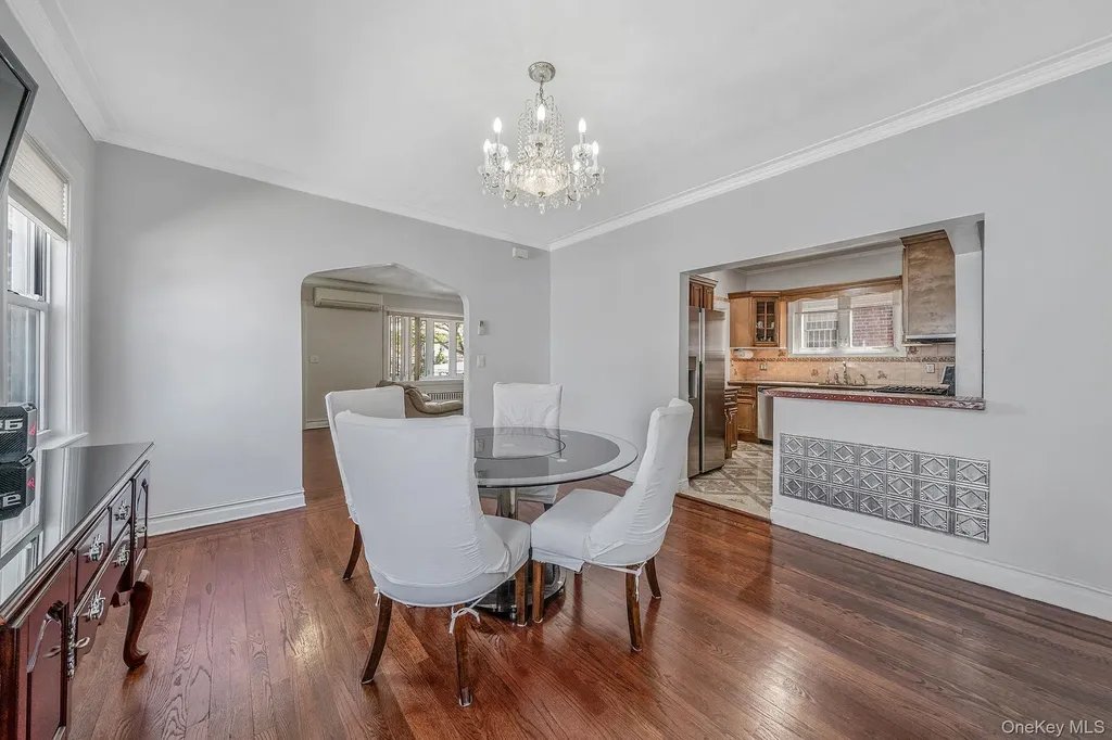 51-78 72nd Place Maspeth NY 11377