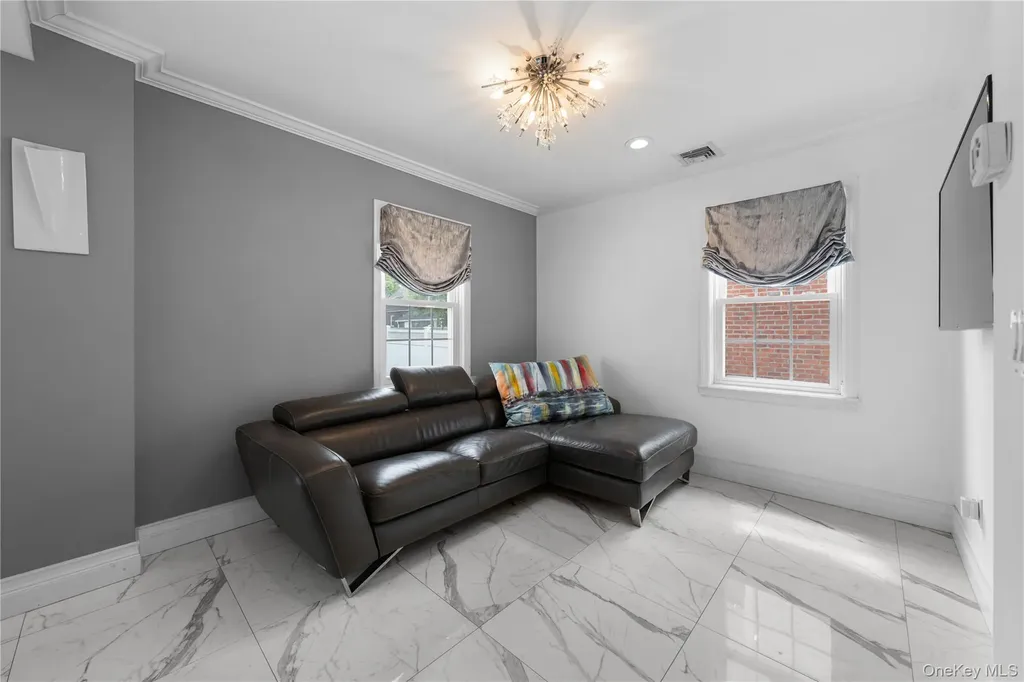 8015 250th Street Bellerose NY 11426