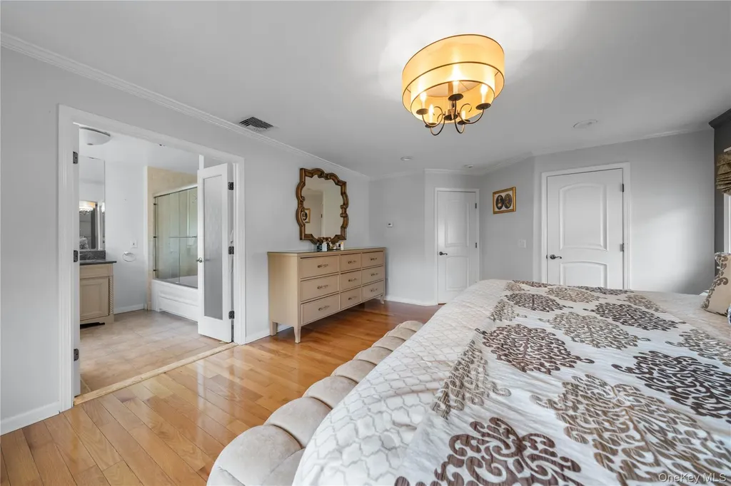 8015 250th Street Bellerose NY 11426