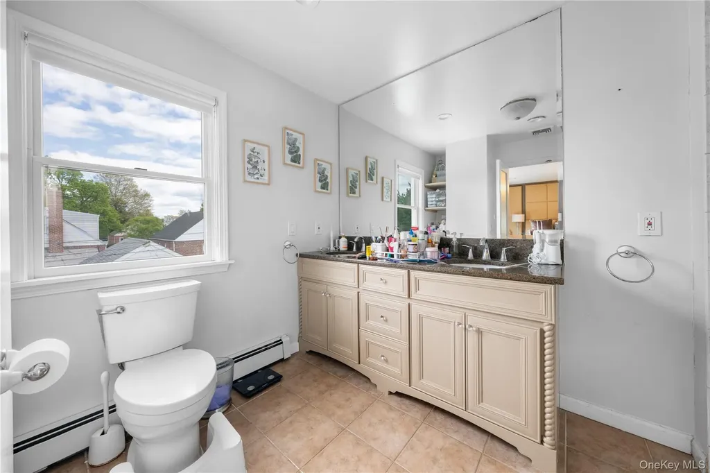 8015 250th Street Bellerose NY 11426