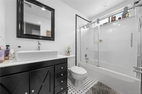 8015 250th Street Bellerose NY 11426