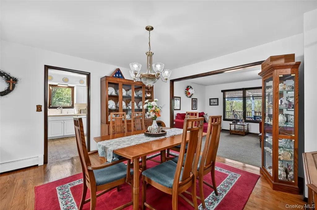 77 Maidstone Drive Walden NY 12586