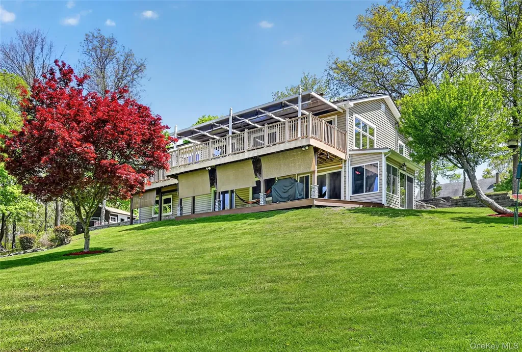 77 Maidstone Drive Walden NY 12586