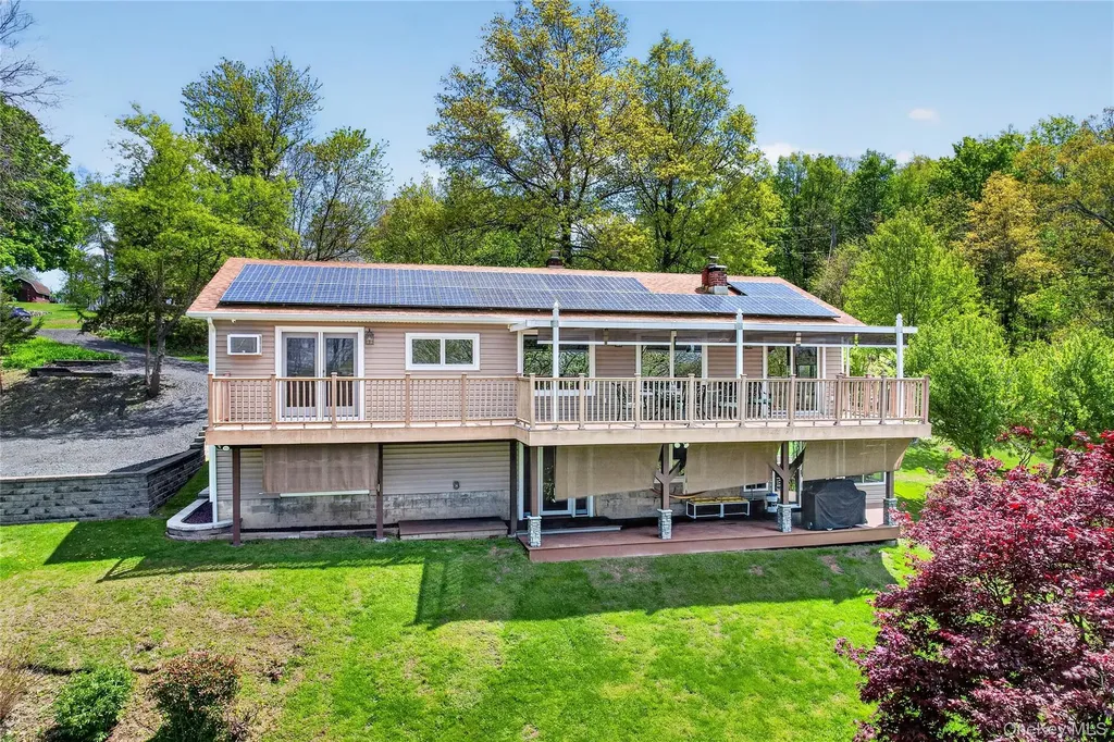 77 Maidstone Drive Walden NY 12586