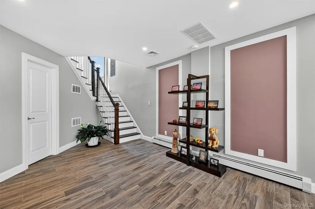 721 Hewitt Lane New Windsor NY 12553