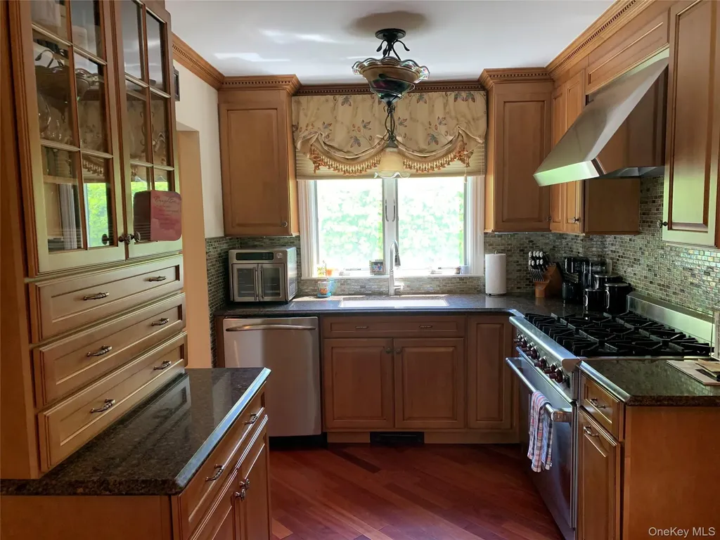 161 2nd Street Buchanan NY 10511
