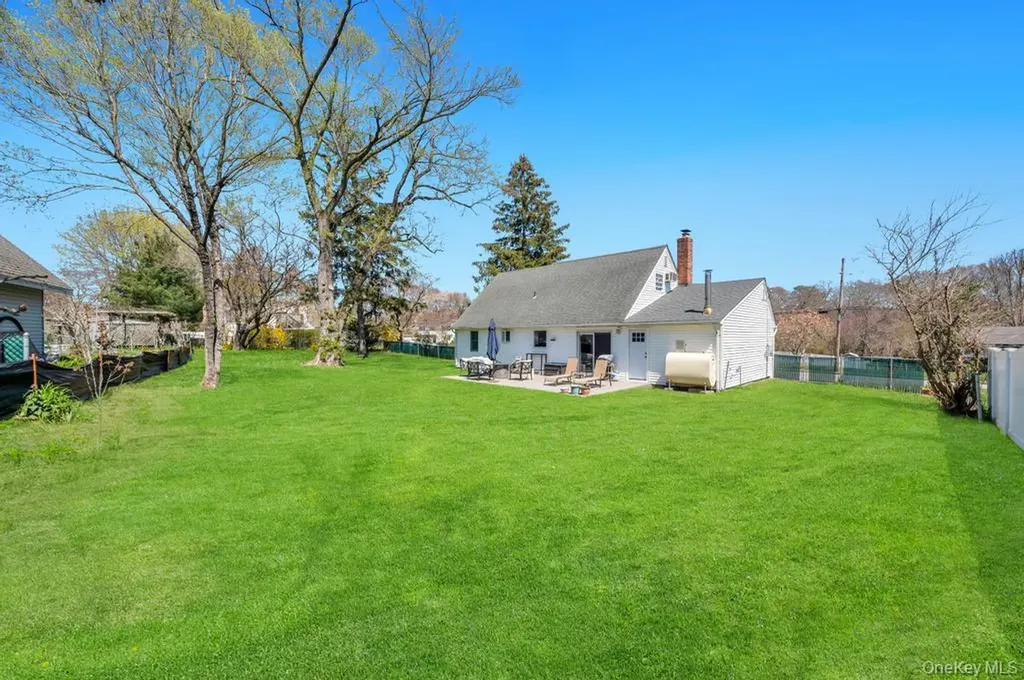 26 Orchid Road East Patchogue NY 11772