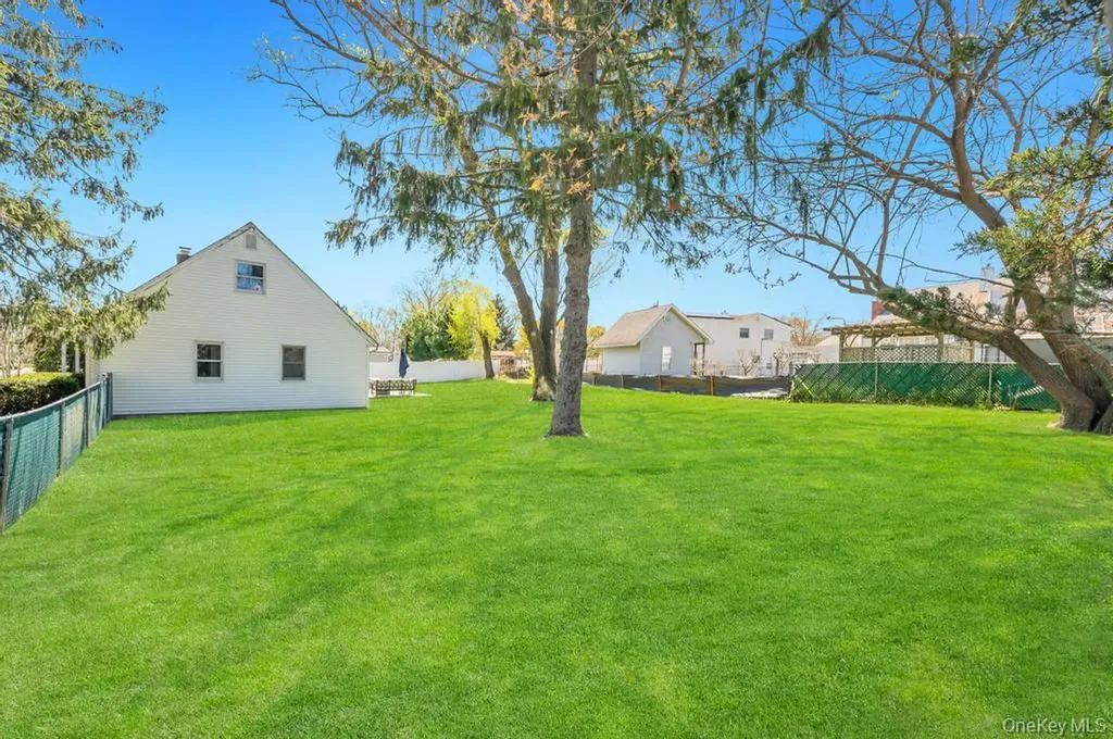 26 Orchid Road East Patchogue NY 11772