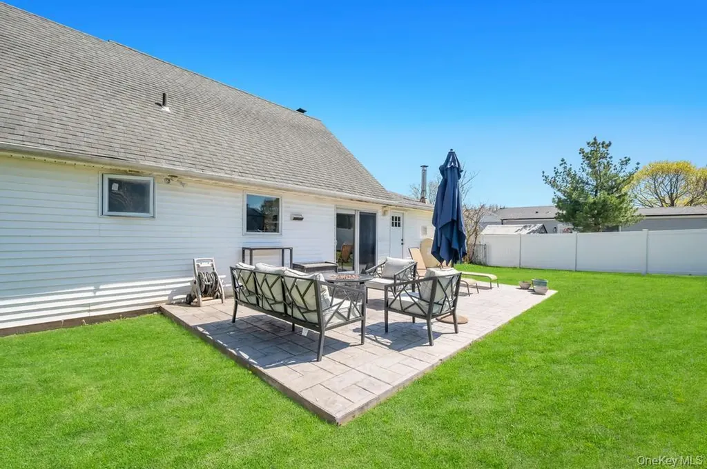 26 Orchid Road East Patchogue NY 11772