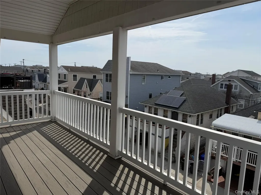 72 Florida Street Long Beach NY 11561