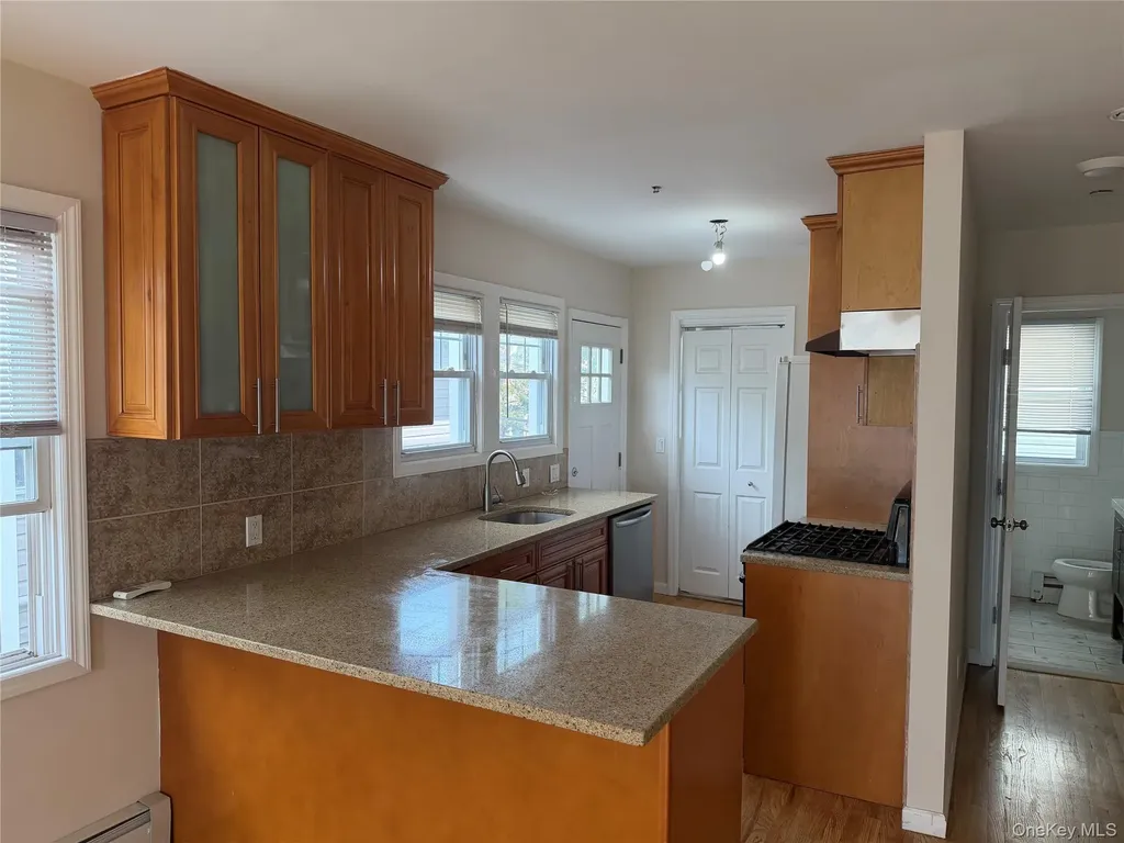 72 Florida Street Long Beach NY 11561
