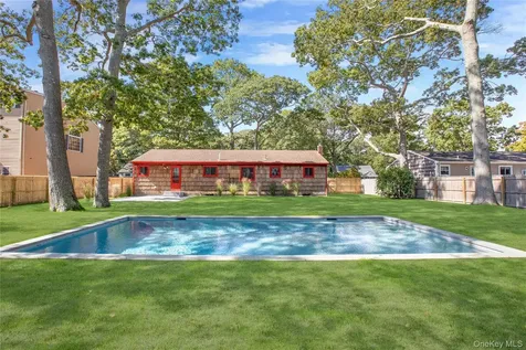 91 Circuit Road Bellport Village NY 11713